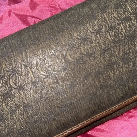 VTG Gucci wallet